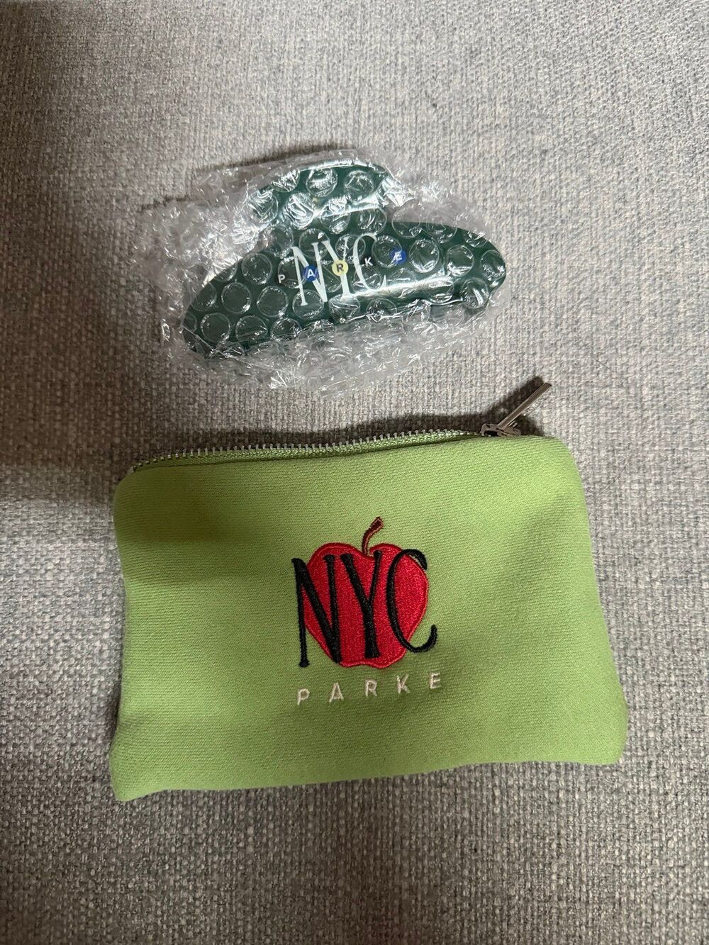 Parke NYC Dark Green Subway Claw Clip NYC Pop Up Brand New